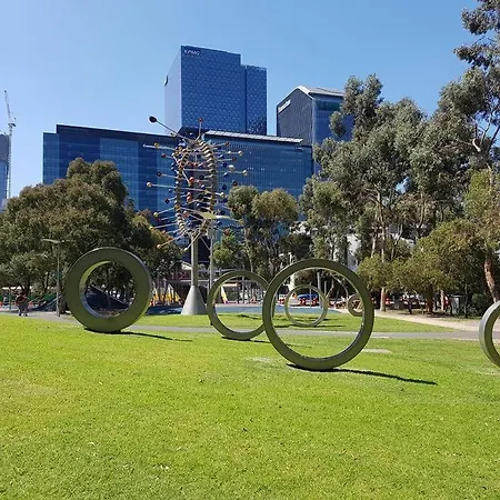 Melbourne Docklands Riverside Views Exterior photo