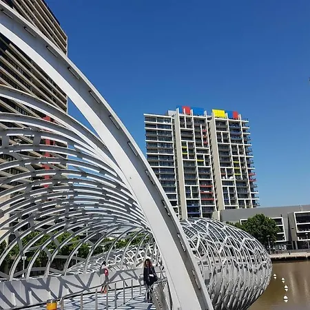 Melbourne Docklands Riverside Views Exterior photo